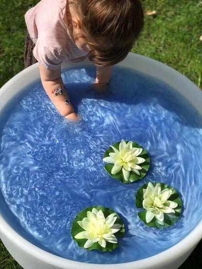 Sensus Lotus in een watertafel/ sensorische speelbak